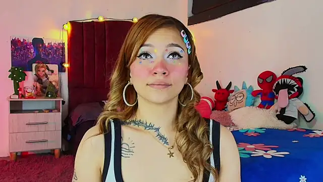 alisson zafiro  online show from 10/10/25, 03:07