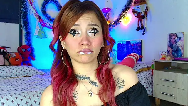 alisson zafiro  online show from 12/17/25, 03:22