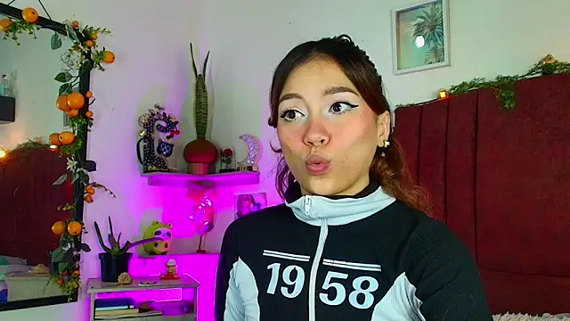 alisson zafiro  online show from 03/29/26, 03:19