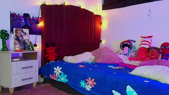 alisson zafiro  online show from 11/02/25, 03:22