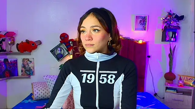 alisson zafiro  online show from 02/20/26, 06:26