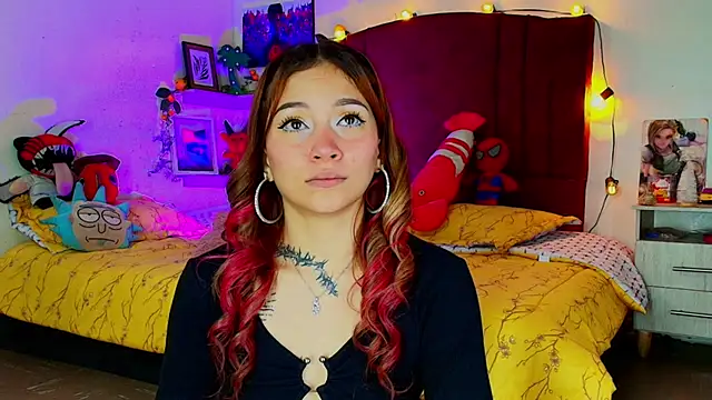 alisson zafiro  online show from 11/24/25, 03:17