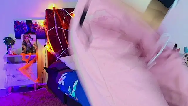 alisson zafiro  online show from 10/23/25, 03:16