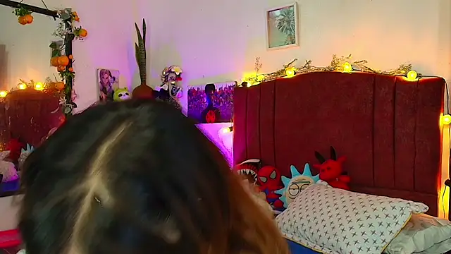 alisson zafiro  online show from 04/12/26, 03:21