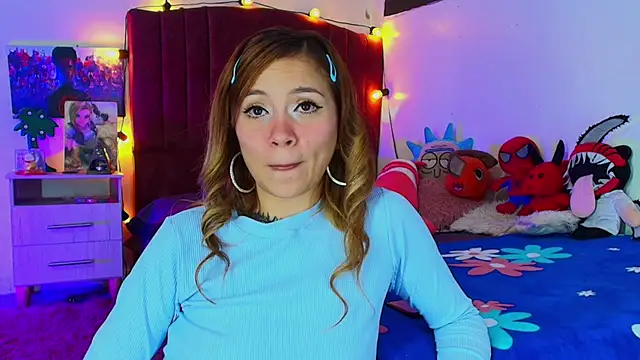 alisson zafiro  online show from 10/19/25, 03:09