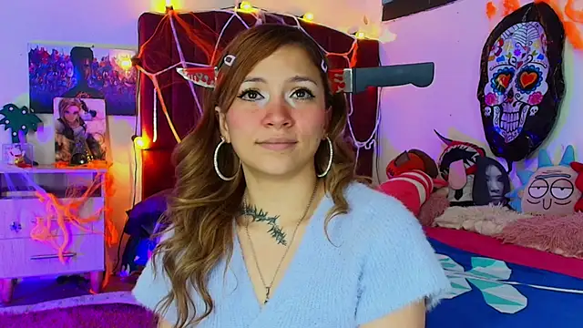 alisson zafiro  online show from 10/31/25, 03:14