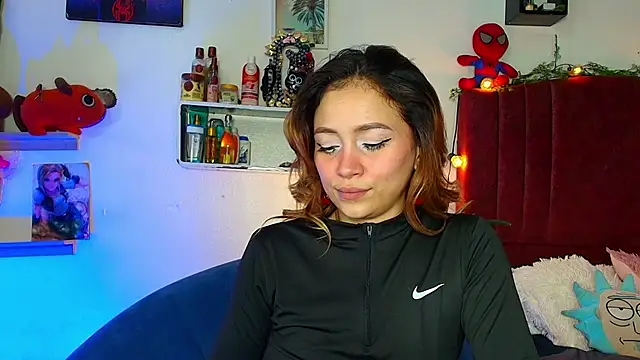 alisson zafiro  online show from 03/13/26, 03:00