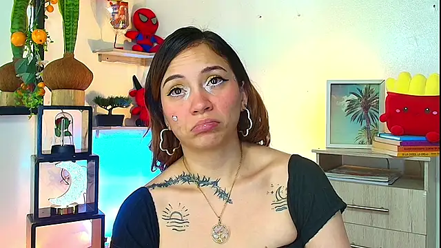 alisson zafiro  online show from 05/25/26, 03:17