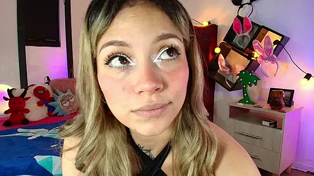 alisson zafiro  online show from 03/14/25, 03:15