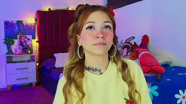 alisson zafiro  online show from 10/11/25, 03:07