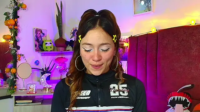 alisson zafiro  online show from 04/09/26, 12:12