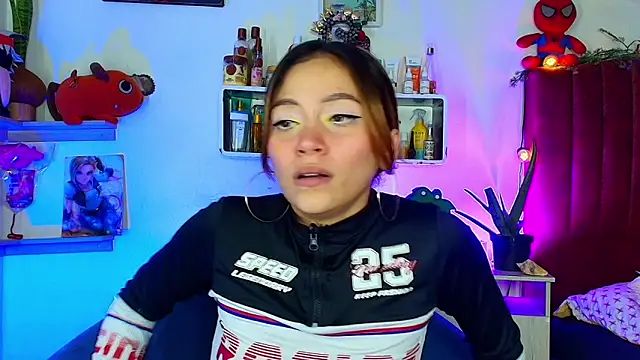 alisson zafiro  online show from 03/15/26, 03:24