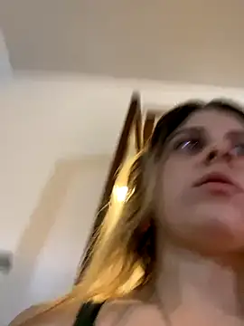 FlorBich online show from 12/18/25, 02:21