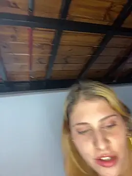 Snapshot of FlorBich chatting on 03/01/25, 12:56 FlorBich online show from 03/01/25, 12:56