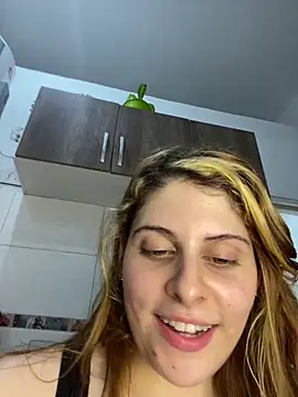 Snapshot of FlorBich chatting on 01/19/25, 06:53 FlorBich online show from 01/19/25, 06:53
