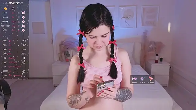 Lil Amelie online show from 02/03/26, 09:47