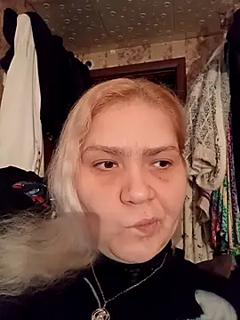 Minna Jeannie online show from 11/21/25, 02:10