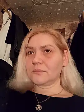 Minna Jeannie online show from 01/12/26, 01:45