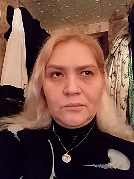 Minna Jeannie online show from 11/20/25, 02:12