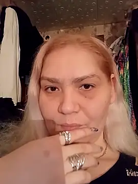 Minna Jeannie online show from 11/11/25, 02:06