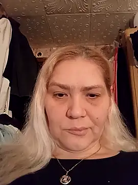 Minna Jeannie online show from 12/17/25, 01:54