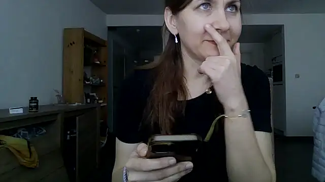 JasmineGlamour online show from 04/06/26, 04:52