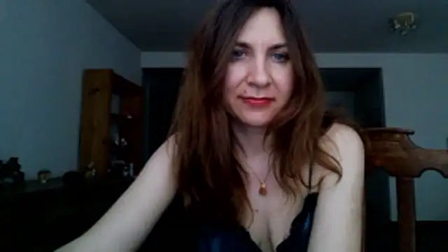 Snapshot of JasmineGlamour chatting on 06/02/26, 05:51 JasmineGlamour online show from 06/02/26, 05:51