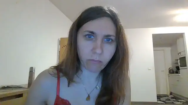 JasmineGlamour online show from 04/15/26, 03:23