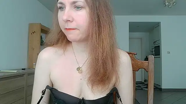 JasmineGlamour online show from 05/10/26, 03:03