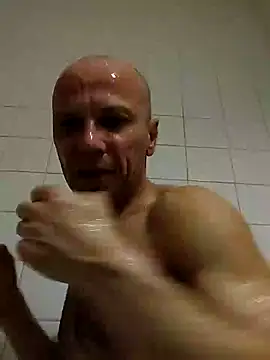 Snapshot of wedge75 chatting on 12/27/24, 09:54 wedge75 online show from 12/27/24, 09:54