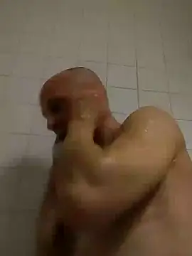 Snapshot of wedge75 chatting on 01/12/25, 08:46 wedge75 online show from 01/12/25, 08:46