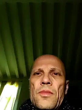 Snapshot of wedge75 chatting on 10/05/25, 01:35 wedge75 online show from 10/05/25, 01:35