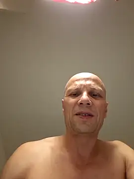 Snapshot of wedge75 chatting on 05/02/26, 04:45 wedge75 online show from 05/02/26, 04:45