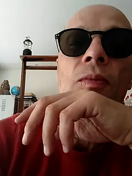 Snapshot of wedge75 chatting on 09/20/25, 12:21 wedge75 online show from 09/20/25, 12:21