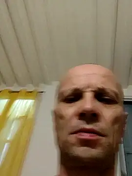 Snapshot of wedge75 chatting on 09/21/25, 07:13 wedge75 online show from 09/21/25, 07:13