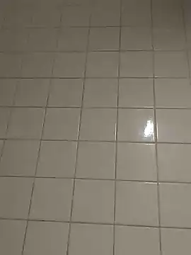 Snapshot of wedge75 chatting on 12/21/24, 07:56 wedge75 online show from 12/21/24, 07:56