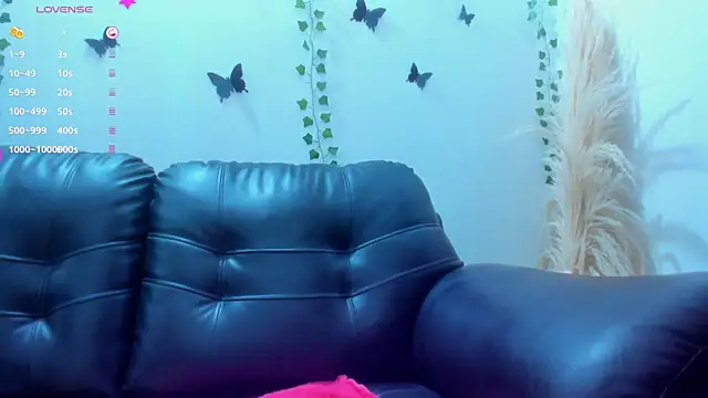 Amani Bakir online show from 11/23/25, 01:10