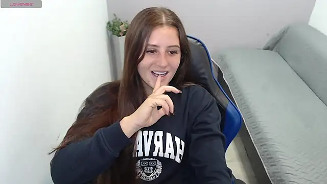 valerie diaz1 online show from 09/30/25, 01:28