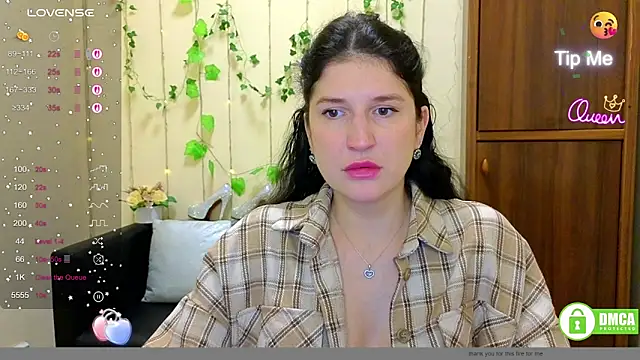 Alianna Solo Kisses online show from 03/20/26, 12:28