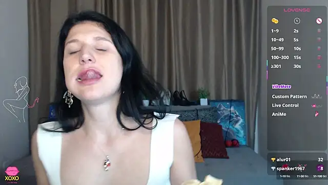 Alianna Solo Kisses online show from 03/22/25, 09:24