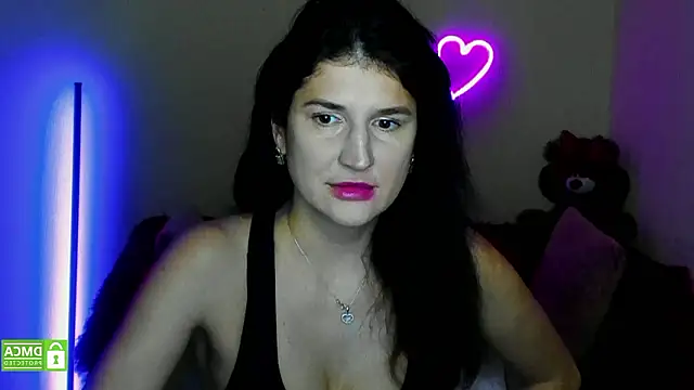 Alianna Solo Kisses online show from 02/11/26, 12:27