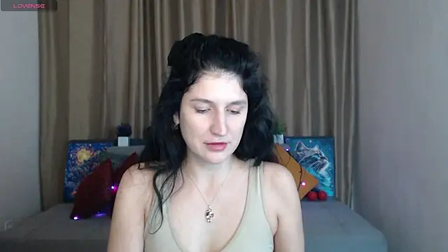 Alianna Solo Kisses online show from 03/18/25, 12:28