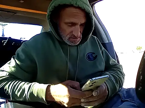 Stickybros2u online show from 12/03/25, 07:57