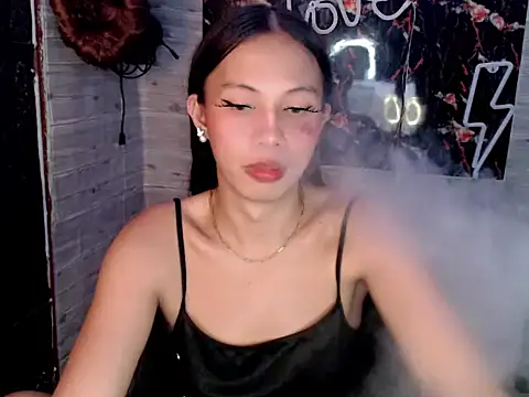 Snapshot of whiteladyboy chatting on 09/29/25, 06:53 whiteladyboy online show from 09/29/25, 06:53