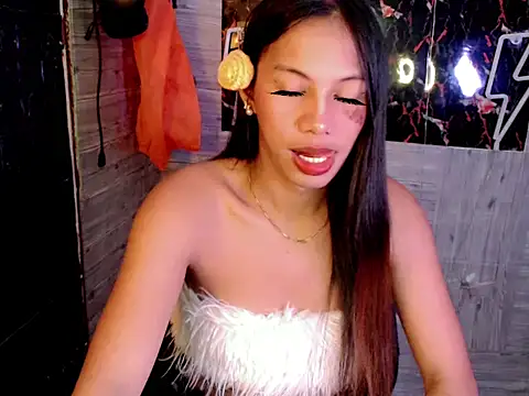 whiteladyboy online show from 10/27/25, 07:09