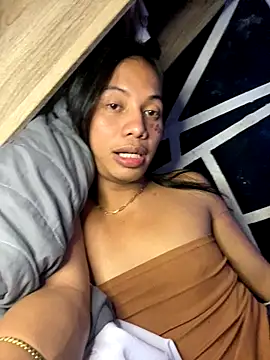 whiteladyboy online show from 12/04/25, 09:52