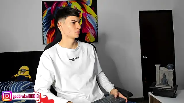 Snapshot of god_drake chatting on 01/17/25, 01:56 god drake online show from 01/17/25, 01:56