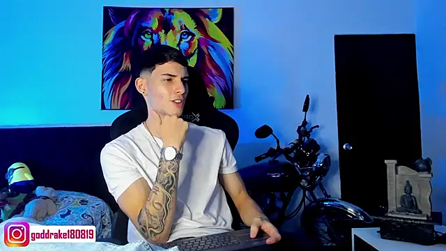 Snapshot of god_drake chatting on 01/02/25, 09:39 god drake online show from 01/02/25, 09:39