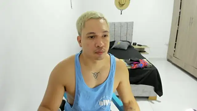 Snapshot of Valerioe chatting on 05/04/26, 02:09 Valerioe online show from 05/04/26, 02:09