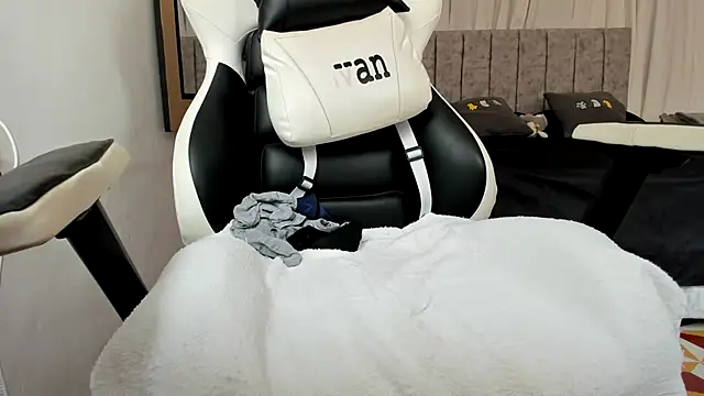 Valerioe online show from 09/19/25, 03:16